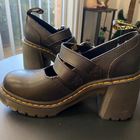 Dr. Martens EVIEE SENDAL LEATHER HEELED SHOES - Picture 2 of 3